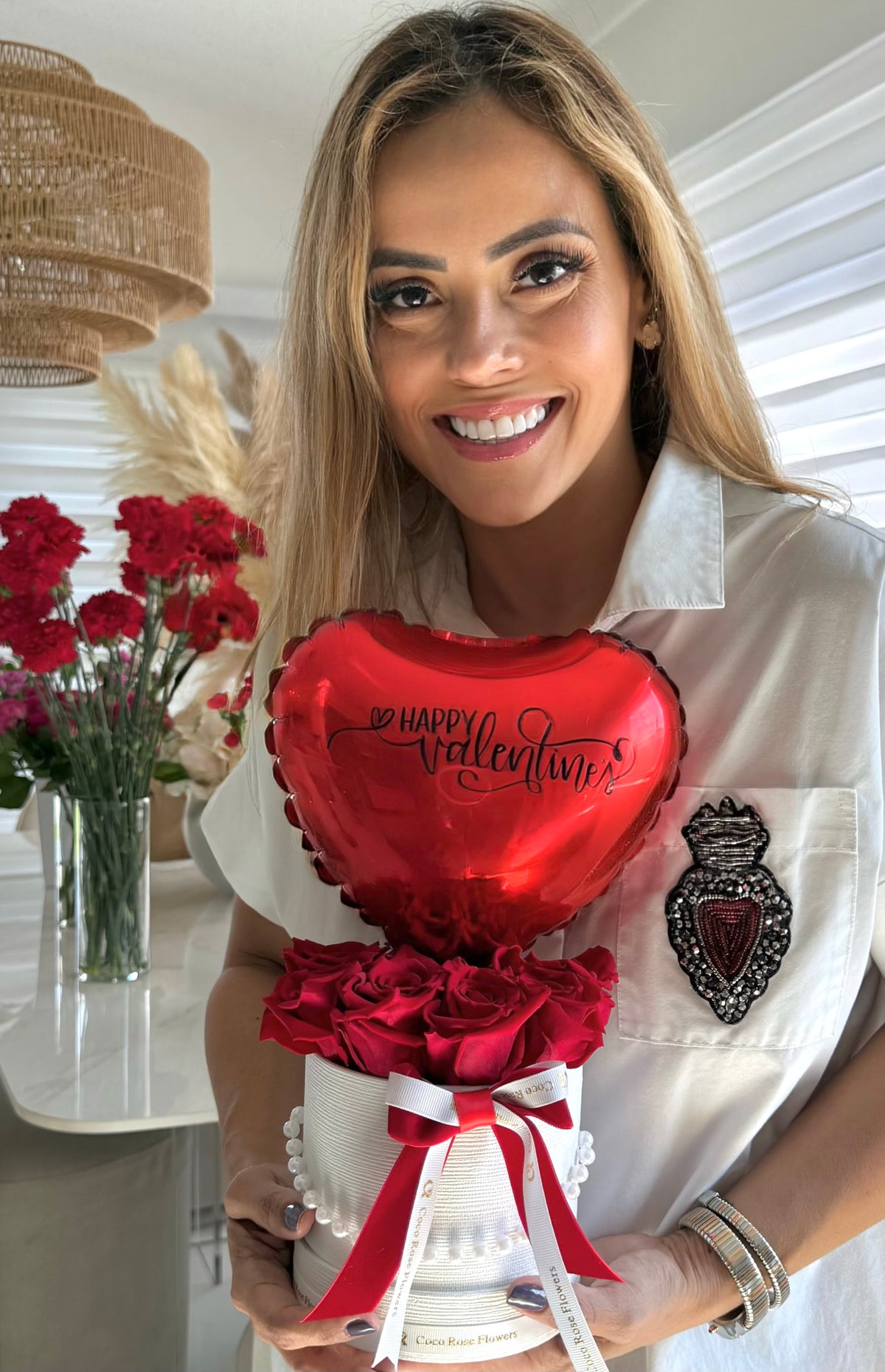 Luxury Preserved Roses Box with Balloon – Perfect Valentine’s Day Gift