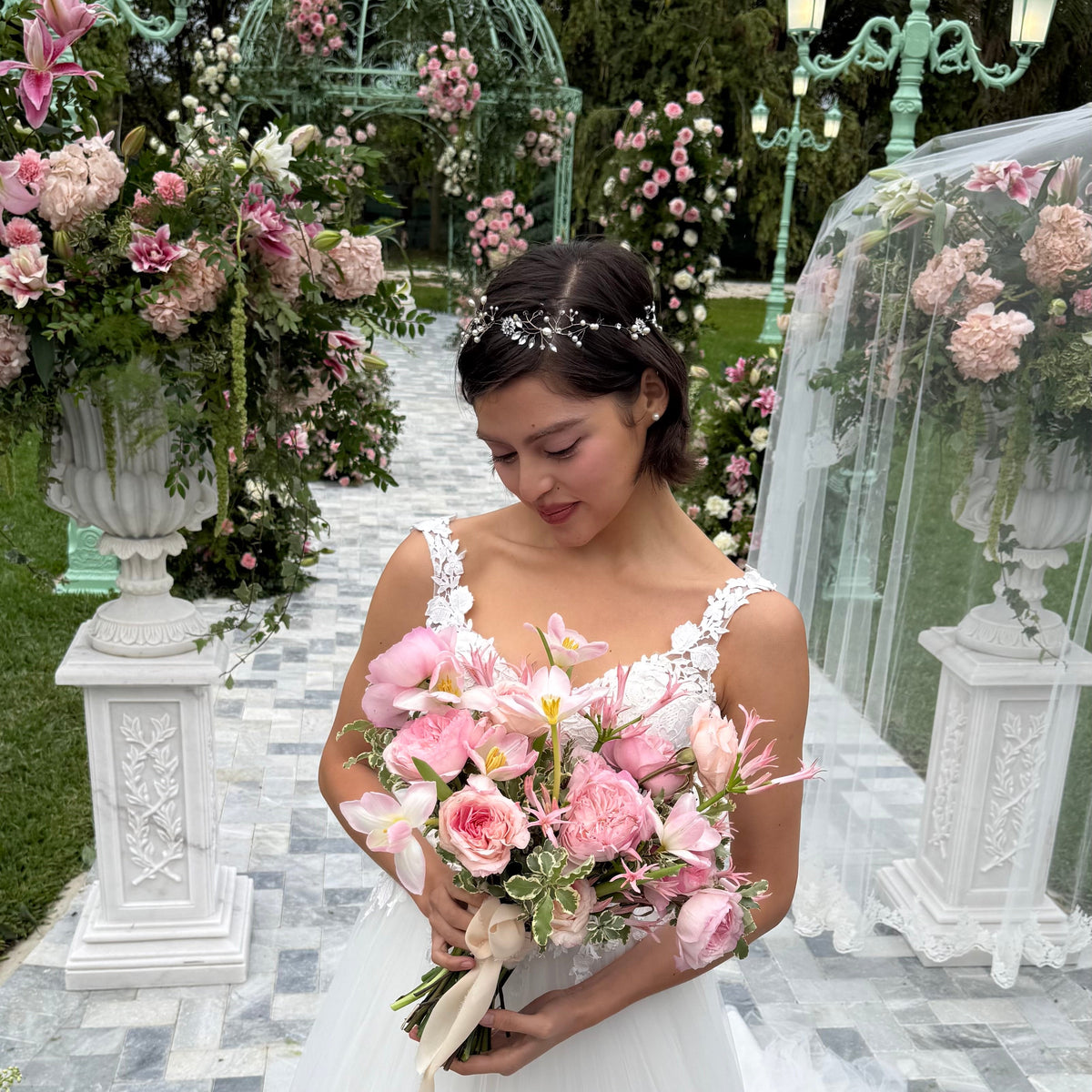 Garden Style Bridal Bouquet Timeless Elegance
