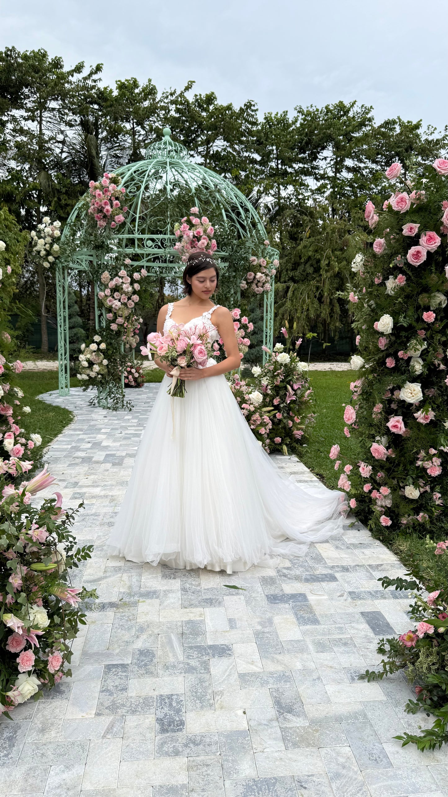 Garden Style Bridal Bouquet Timeless Elegance